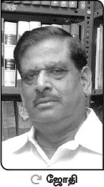 சசிகலா ஜாதகம் - 23 - “பரமசிவன் கழுத்தில் இருக்கும் பாம்பு... கழற்றாமல் விடமாட்டேன்!”