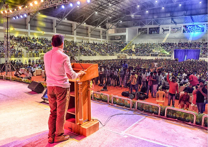 என்னுள் மையம் கொண்ட புயல்! - கமல்ஹாசன் - 18 - “நான் இந்து விரோதி அல்ல!” - கமல் அரசியல்