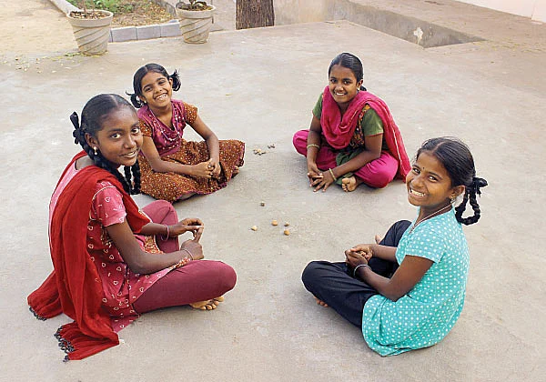 பாரம்பரிய விளையாட்டை மறக்காதவங்க நாங்க!