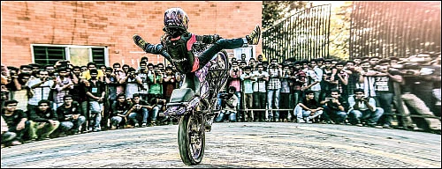 ஆர்வமும் முயற்சியும் இருந்தால் தடையொன்றுமில்லை!