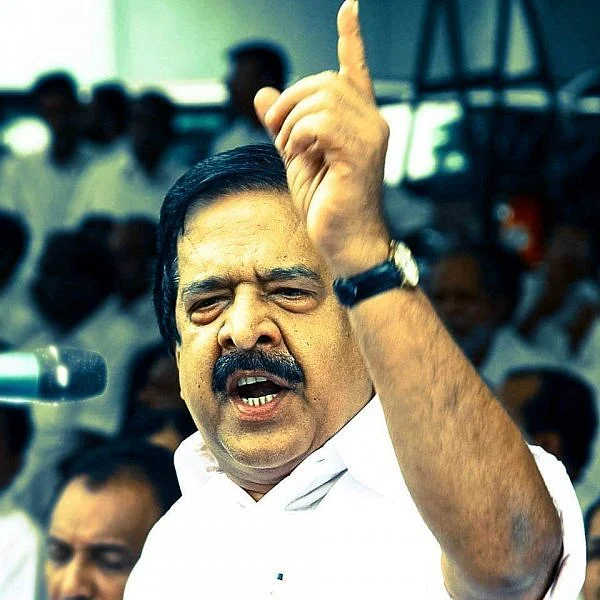 கேரள காங்கிரஸ் எதிர்க்கட்சித் தலைவர் ரமேஷ் சென்னிதலா