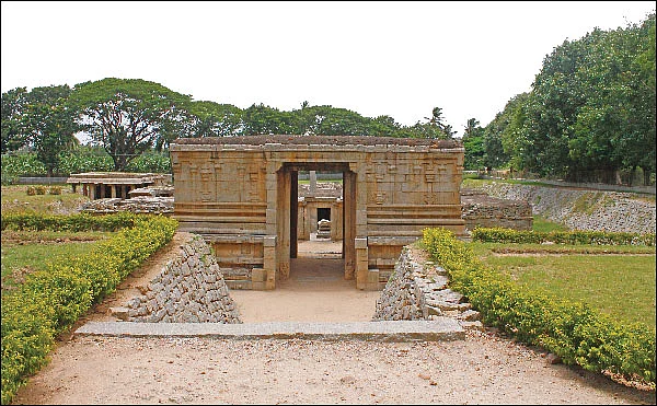 கொஞ்சம் சரித்திரம் கொஞ்சம் தரிசனம்! - 8