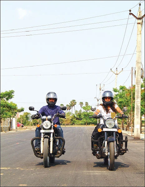 அரபிக் கடலோரம் த்ரில் தேனிலவு!