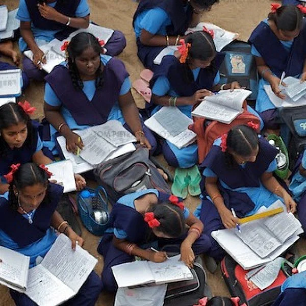வணிகவியல் பாடத்தில் சென்டம் எடுக்க டிப்ஸ்! #PublicExamTips