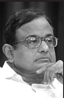 சிதம்பரம் பிரதமர் ஆவதை தடுக்கப் பாக்குறாங்க!
