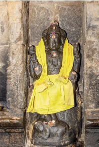 ஆலயம் தேடுவோம் - சூரியன் வழிபடும் சொர்ணபுரீஸ்வரர்!
