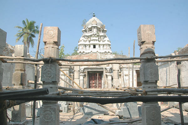ஆலயம் தேடுவோம்