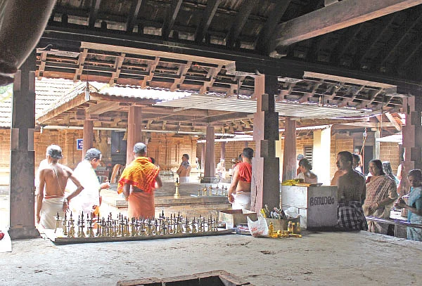 மிருதங்கத்துக்காக ஒரு கோயில்!