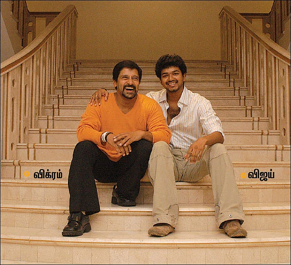விஜய் - விக்ரம் செம ஸ்பெஷல் சந்திப்பு!