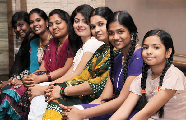 அவள் சினிமாஸ்