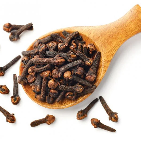 கல்லீரல் காக்கும், தொண்டை நோய் நீக்கும், கிராம்பு