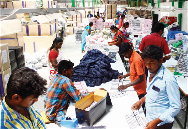 பாகிஸ்தானிடம் பறிகொடுத்த ரூ.200 கோடி ஆர்டர்! - கரூர் ஜவுளி ஏற்றுமதியாளர்களைக் கலங்க வைத்த ஜி.எஸ்.டி