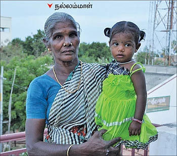 அழும் குழந்தைகளை சிரிக்கவைக்க அந்தக்கால ஆலோசனைகள்!