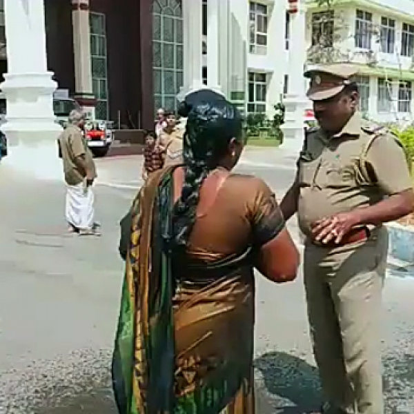 கந்துவட்டி கொடுமையால் மனமுடைந்த நபர் - கரூர் கலெக்டர் அலுவலகம் முன் குடும்பத்துடன் தீக்குளிக்க முயற்சி!
