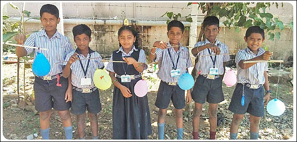 பலூனில் பாடம்!