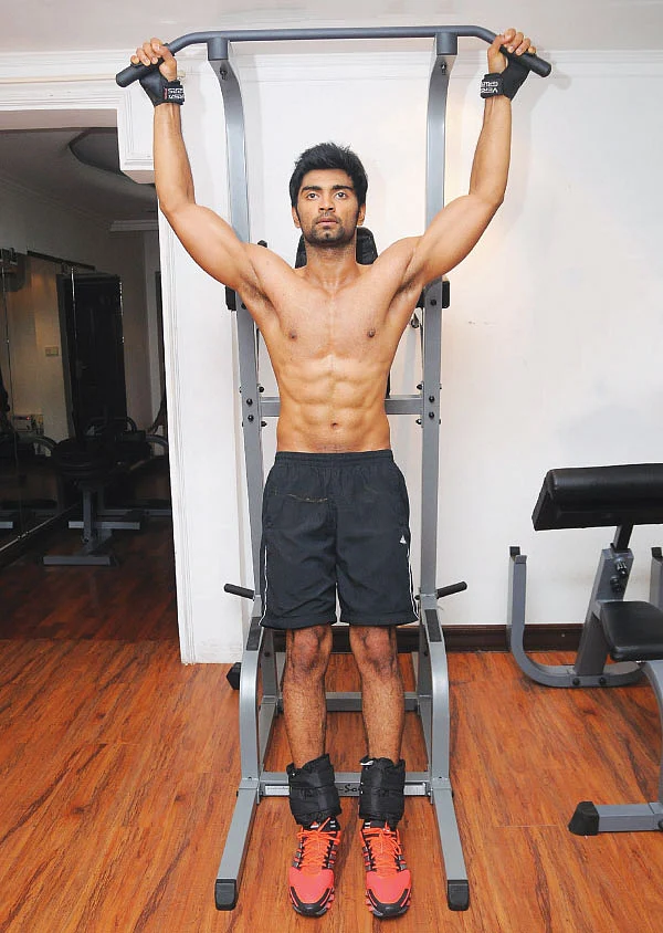 ஸ்டார் ஃபிட்னெஸ் - அதர்வாவின் அசத்தல் ஃபிட்னெஸ்!