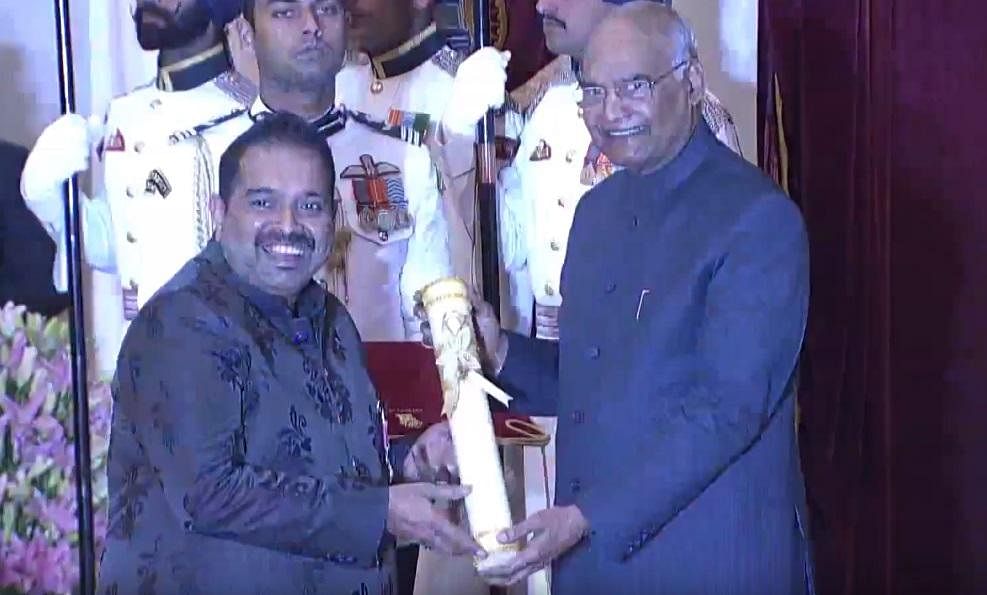 பிரபுதேவா, மோகன்லால் உட்பட 56 பேருக்கு பத்ம விருதுகள்! - குடியரசுத் தலைவர் வழங்கினார்