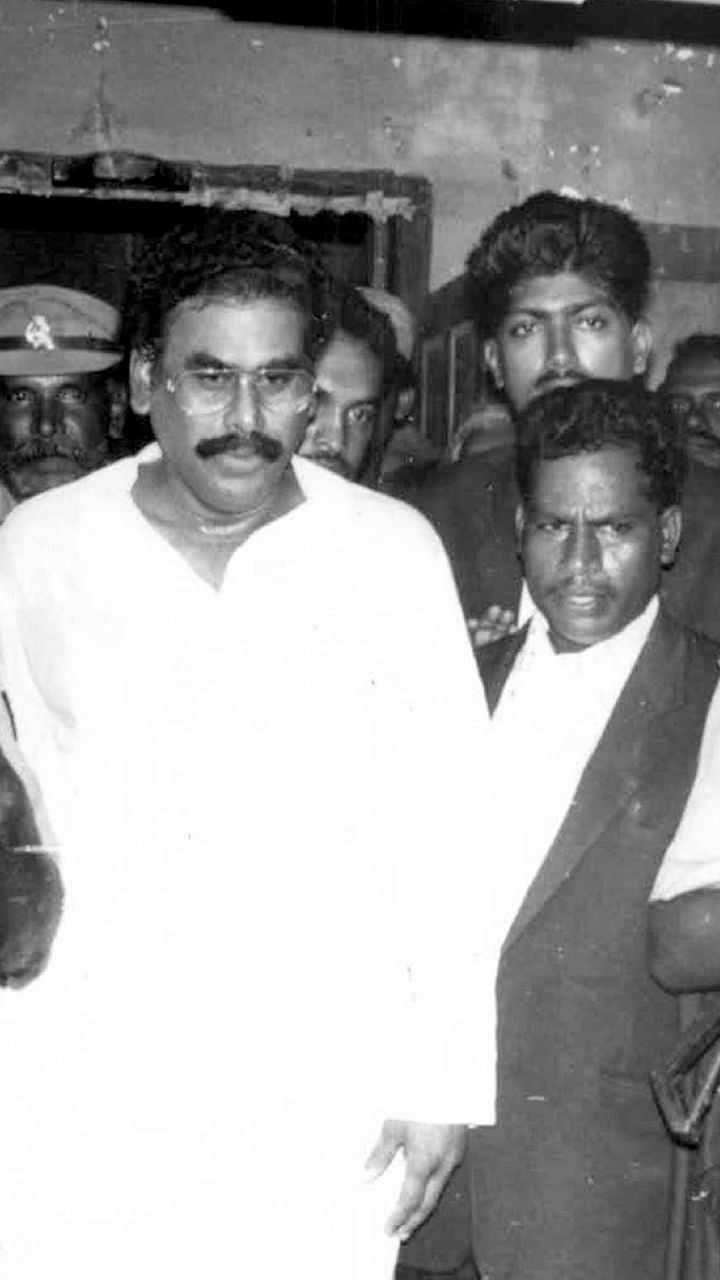 சசிகலா ஜாதகம் - 71 - நடராசன் வீட்டில் ஜெயலலிதா ராஜினாமா கடிதம்!