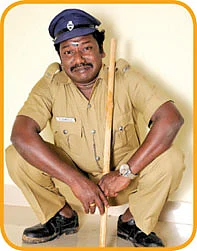 "50 ரூபாய் டிக்கெட்டுக்கு 500 ரூபாய்க்குச் சிரிக்கலாம்!"