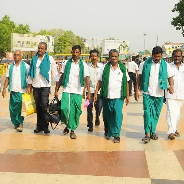 வாரணாசி தொகுதி: அய்யாக்கண்ணுவின் பின்வாங்கலும்... பிற விவசாயிகளின் மனுத்தாக்கலும்!