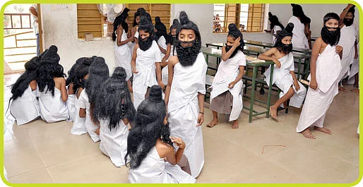 அவதார் - ஆசீர்வாதம் அளித்த அசத்தல் அய்யன்கள் !