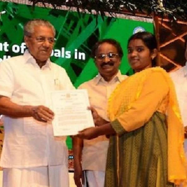 ‘என் சகோதரருக்கு சமர்ப்பிக்கிறேன் ’- போலீஸான அட்டப்பாடி மதுவின் சகோதரி உருக்கம்