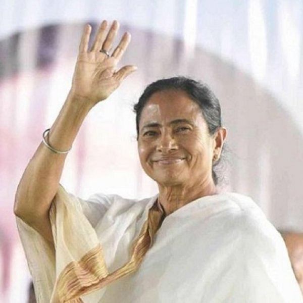 மேற்கு வங்க மாநிலத்தின் முதல்வர் மம்தா பானர்ஜி