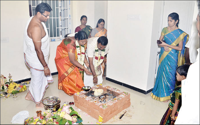 கடுகு டப்பா To கரன்ட் அக்கவுன்ட் - 11 - காணி நிலம் வேண்டும்!