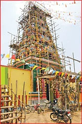திண்டுக்கல்லை காக்கும் எட்டு காளிகள்!