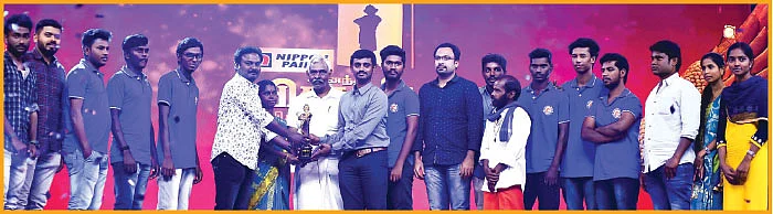 உணர்வுகளின் சங்கமம்! - இது மனிதத்தின் திருவிழா