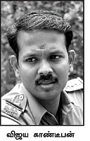 மணப்பாறையை மிரட்டும் டவுசர் கொள்ளையர்கள்!