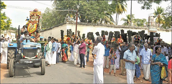 ‘எங்க ஊர் திருவிழா!’