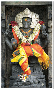 இதோ எந்தன் தெய்வம் - 19
