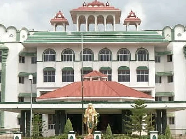 ஆக்ஸிஜன்: `ஸ்டெர்லைட்டுக்கு தரும் ஒத்துழைப்பை ஏன்`பெல்' நிறுவனத்திற்கு தரவில்லை' - நீதிமன்றம் கேள்வி