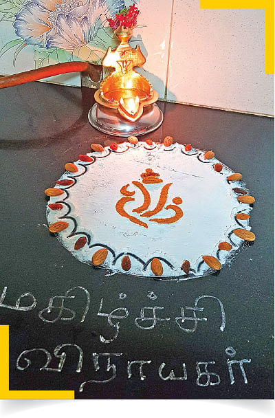 ஆனைமுகனுக்கு தீபக் கொண்டாட்டம்!
