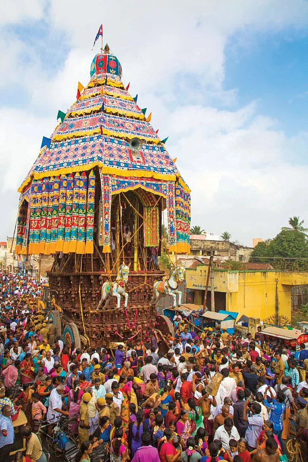 அன்பார்ந்த வாசகர்களே!
