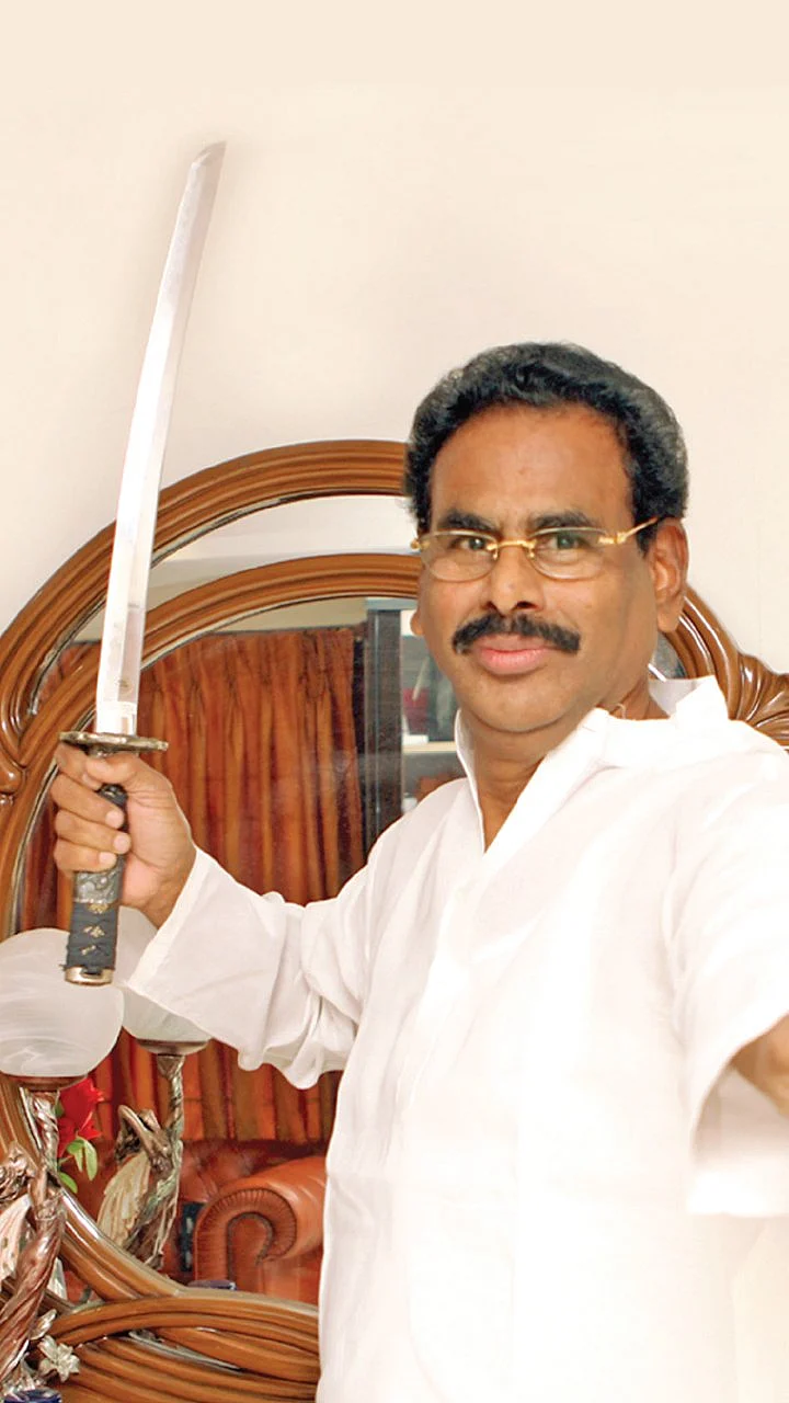 நடராசன் என்னும் மாயமான்!