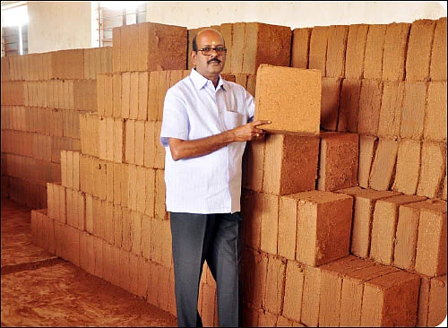 கொஞ்சம் ப்ளஸ்... நிறைய லாபம்! - தென்னை தரும் பொருள்கள்!