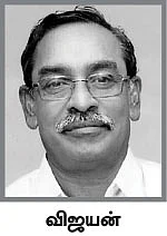 மூடப்பட்ட மணல் குவாரிகள்... வசூல் வேட்டைக்காக அரசு நடத்தும் தந்திரமா?