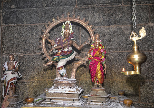குறை தீர்க்கும் கோயில்கள் - 13 - தீராத நோய்களையும் தீர்த்துவைக்கும் திருவாசி!