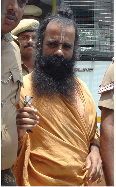“முன்விடுதலையைத் தடுக்க கவர்னர் மாளிகை சூழ்ச்சி!” - வேலூர் சிறையில் கதறும் முருகன்...