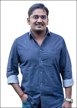 முதன்முதலாக...