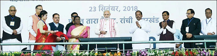 ஆயுஷ்மான் பாரத் இன்ஷூரன்ஸ்... யாருக்கு நன்மை?