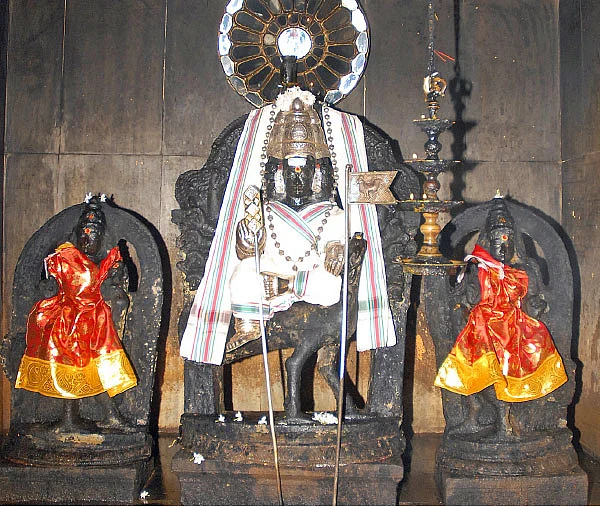 முருகனைக் கும்பிட்டு...