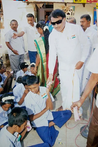 ``அதிமுகவில் எம்.ஜி.ஆருக்கு மதிப்பு இல்லை!''