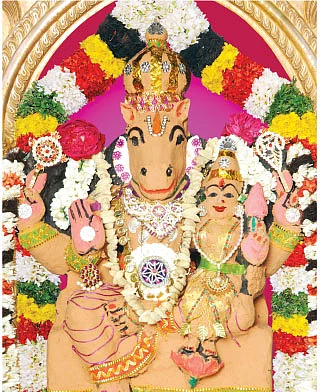 புற்றில் குடிகொண்ட ஏழுமலையான்!