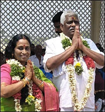 மணிவிழா - மனைவிக்கு மரியாதை