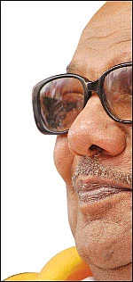 “ஸ்டாலின் என் அரசியல் வாரிசு... அழகிரியை நினைத்து ஏங்கவில்லை!”