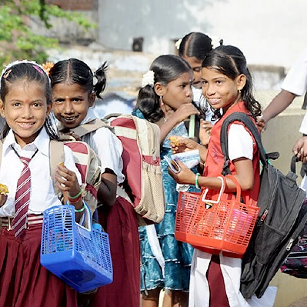 குழந்தைகளுக்குத் தமிழக அரசு ஏன் வைட்டமின் ஏ மருந்து கொடுக்கிறது தெரியுமா? #VitaminA