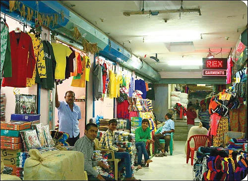 அங்காடித்தெரு! - 7 - பனியன்களின் கூடாரம் திருப்பூர் காதர்பேட்டை!